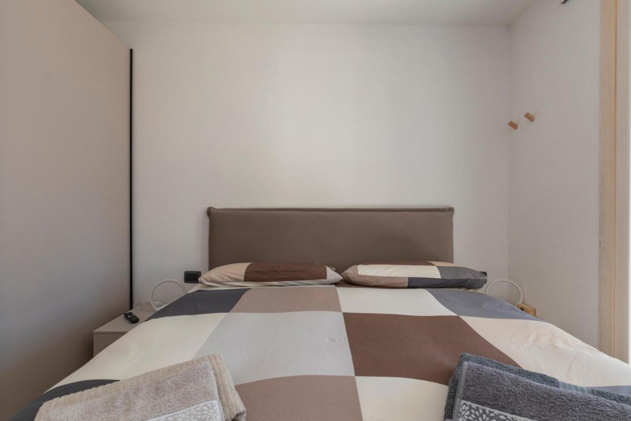 Cristallo Apartment - Ristrutturato Nuovo Centro อาปริกา ภายนอก รูปภาพ